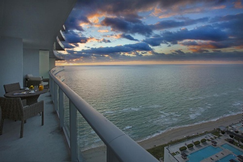 Hyde Resort & Residences image 3